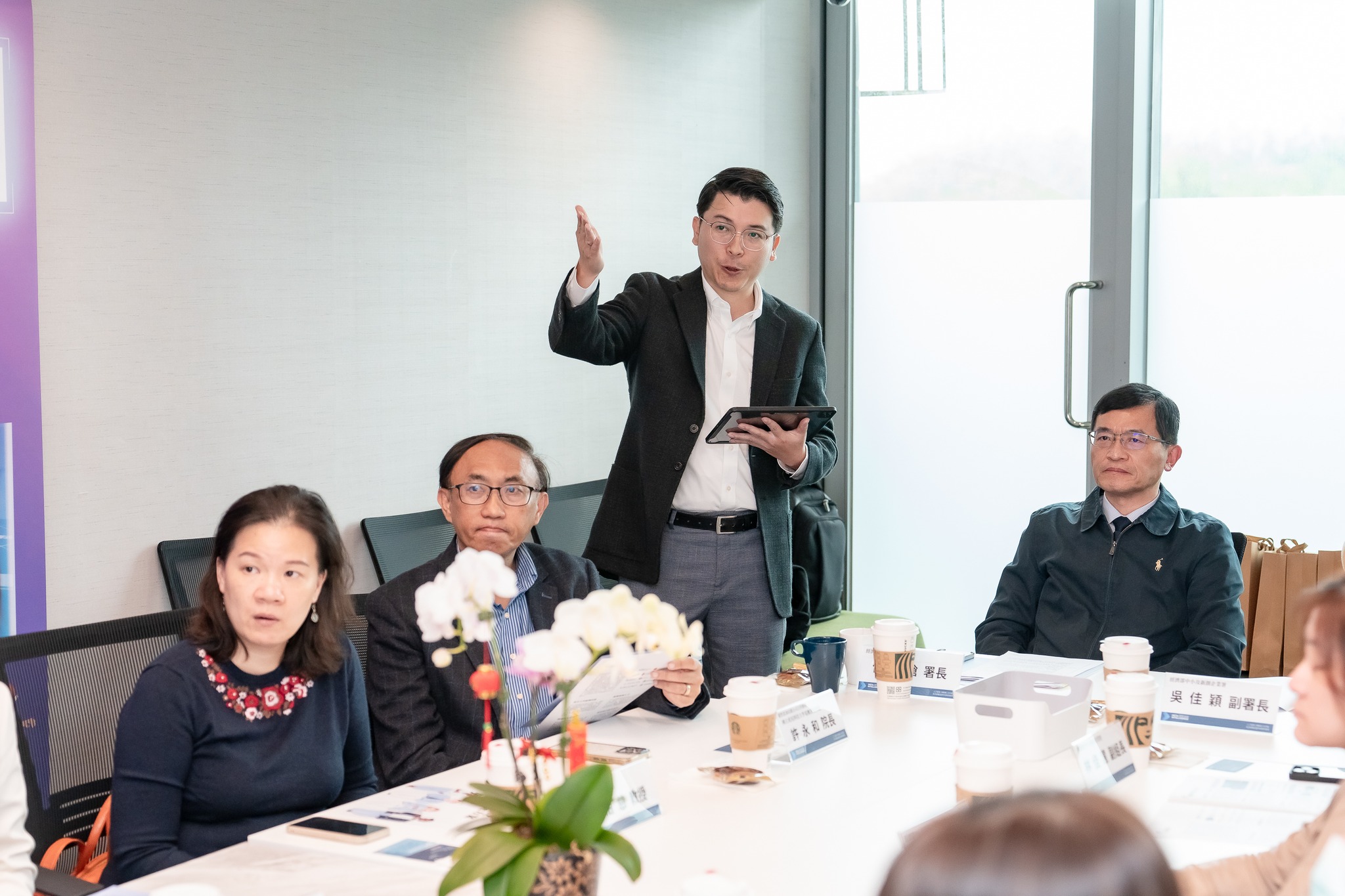 接待經濟部官員蒞臨